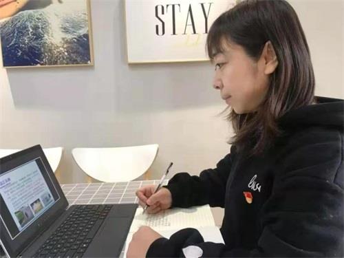 https://dfwsy.wxlxjy.com/contents/sitefiles2043/10215473/images/17958771.jpeg